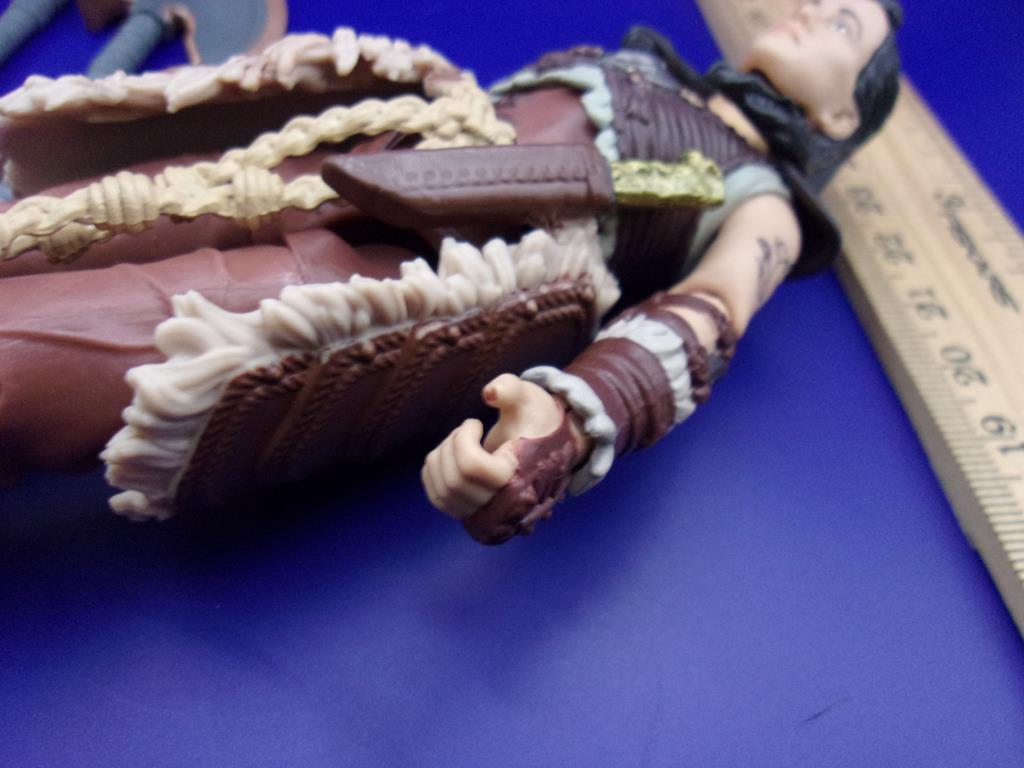 (image for) 2023 dungeons and dragons holga figure complete