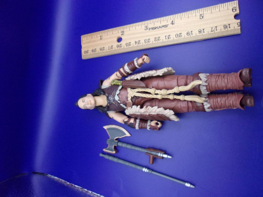 (image for) 2023 dungeons and dragons holga figure complete