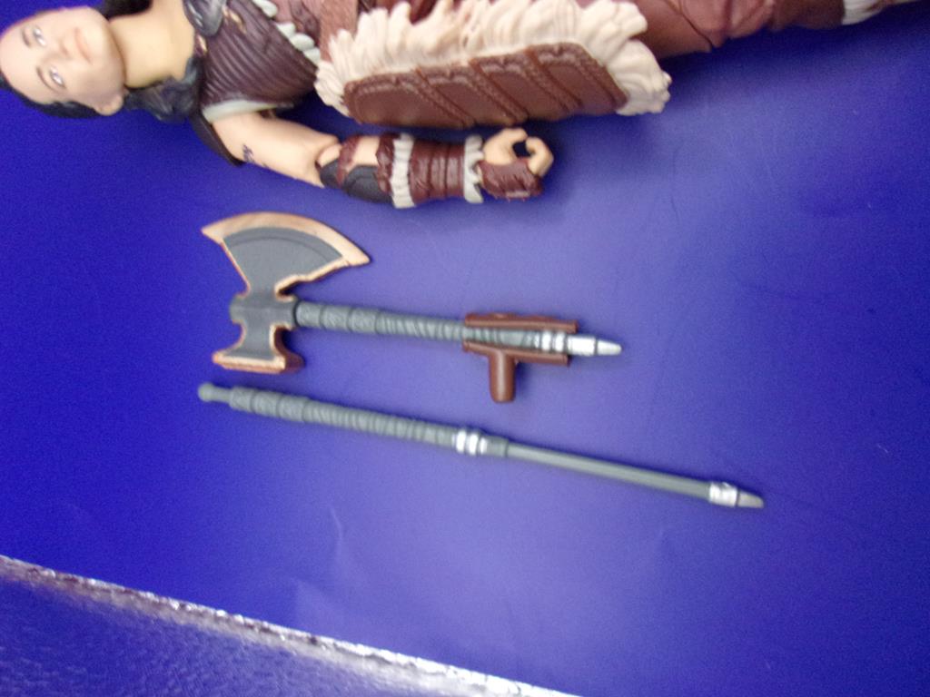 (image for) 2023 dungeons and dragons holga figure complete