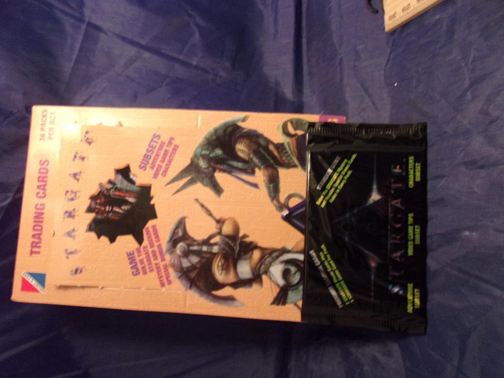 (image for) 1994 stargate trading card pack