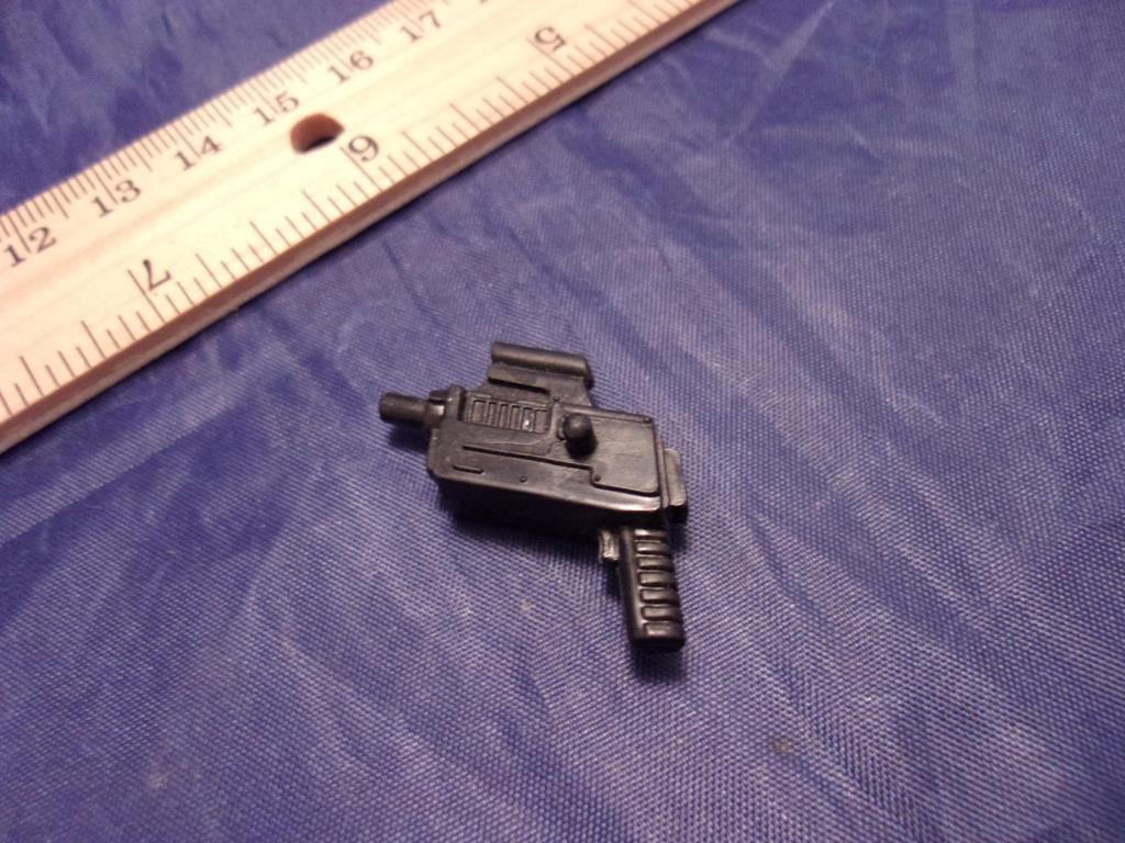 (image for) 1995 toybiz xmen xforce deadpool pistol