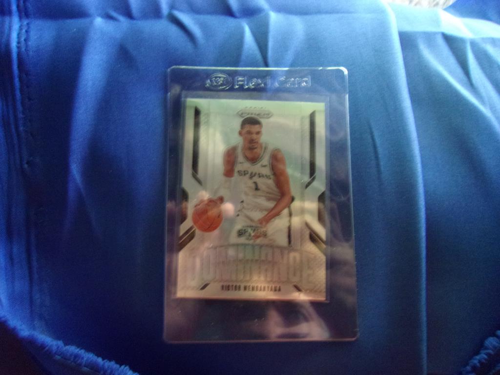 (image for) 2025 panini prizm dominance #7 victor wembanyama