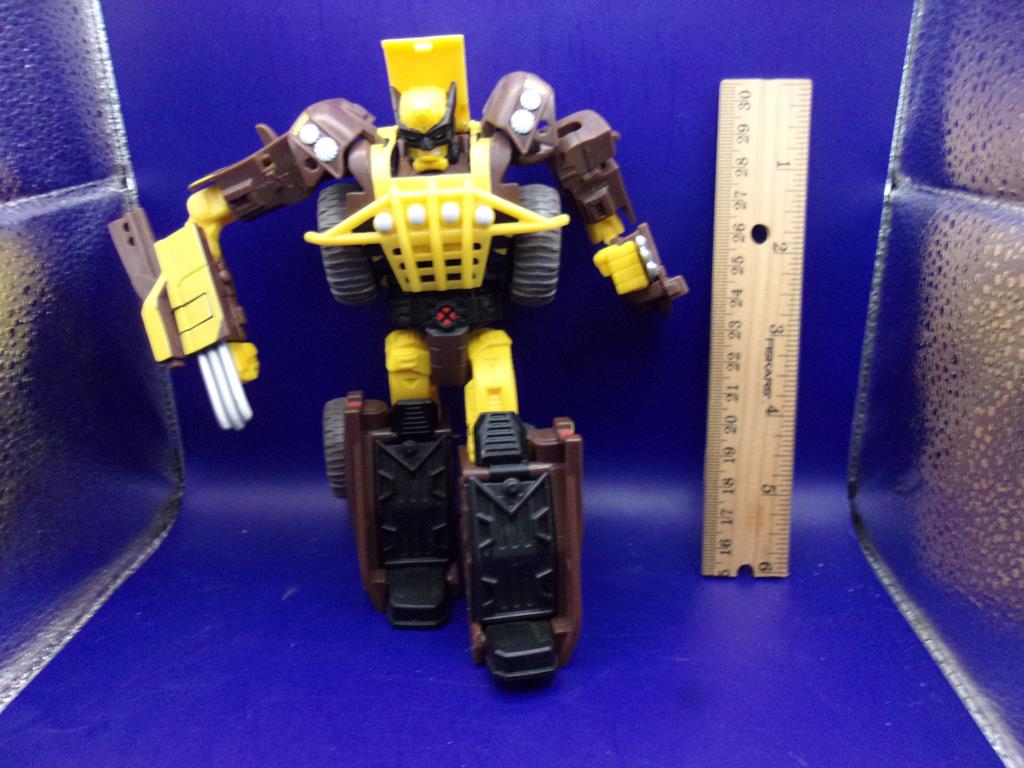 (image for) 2009 transformers crossover wolverine brown and tan varient complete rare