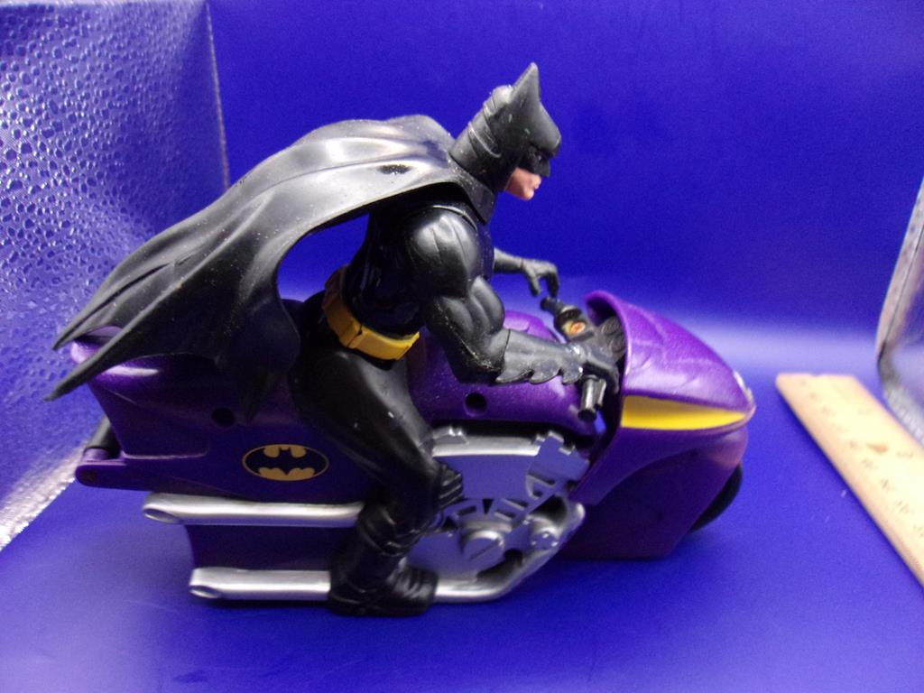 (image for) 1994 dc legends of batman batcycle