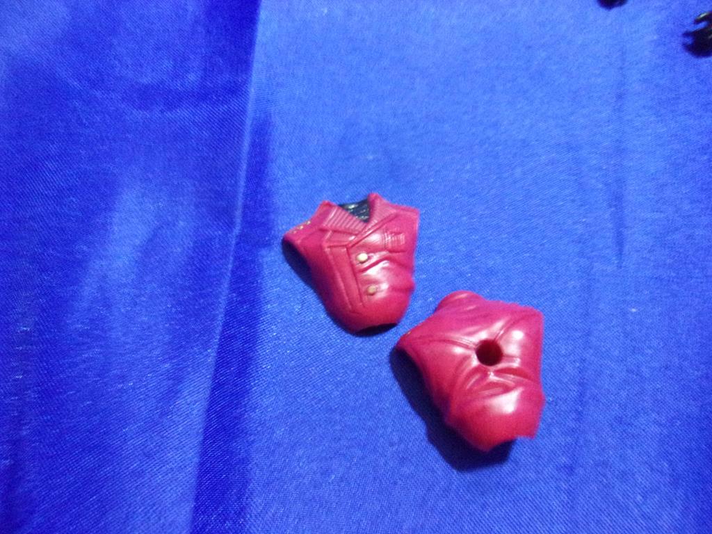 (image for) 2003 cobra claws commander torso