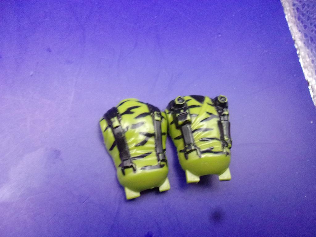 (image for) 1992 nunchuk torso