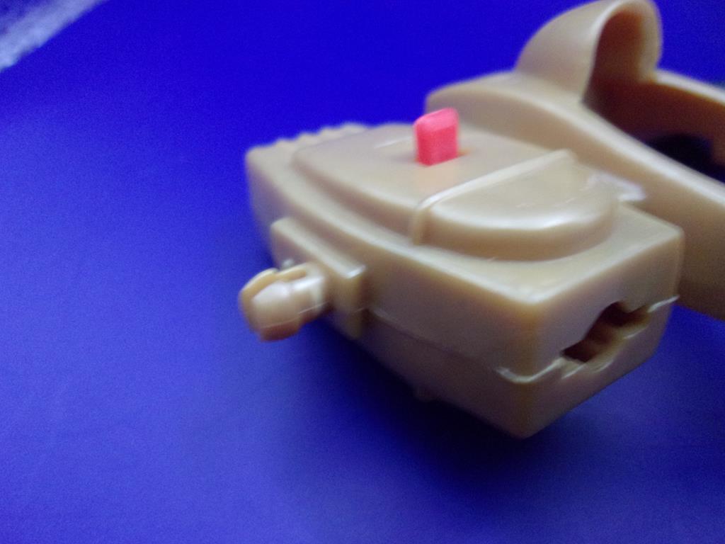 (image for) 1990 kenner batman dark knight strike wing launcher and missile