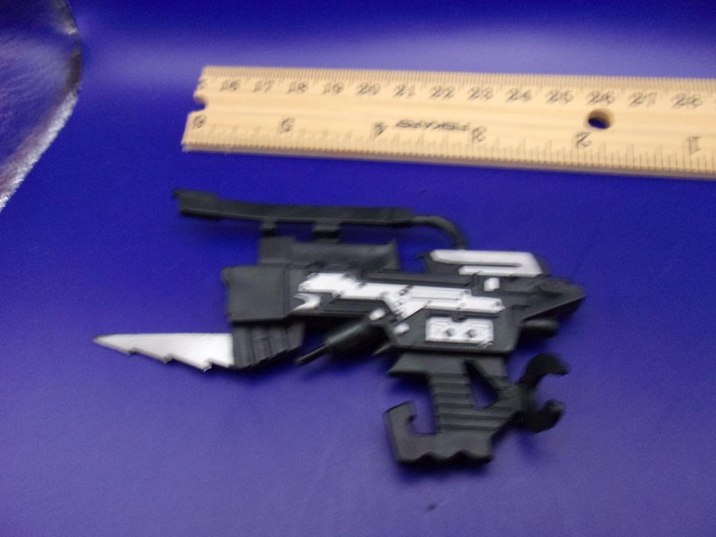 (image for) 1996 spawn shadowhawk series 4 gun