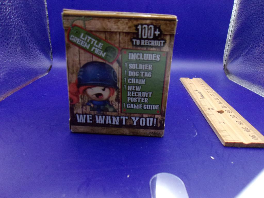 (image for) 2017 little green man random box series 1 new