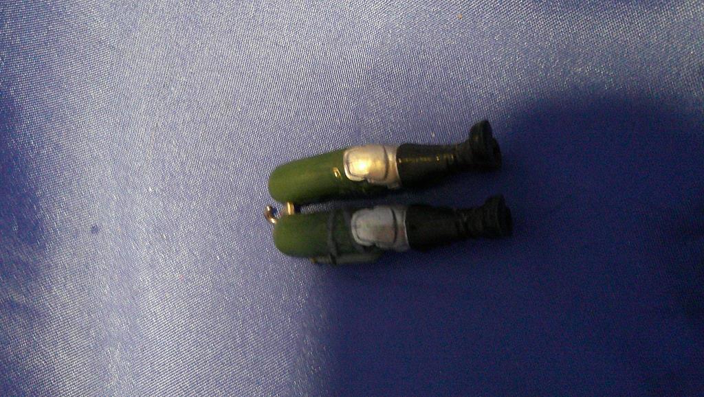 (image for) 1988 suoer trooper legs with t hook