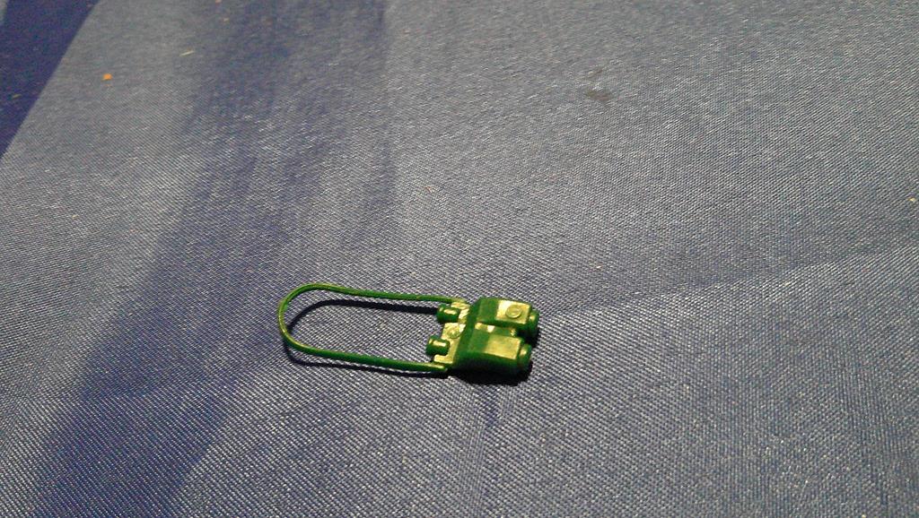 (image for) 1985 accessory pack green duke binoculors