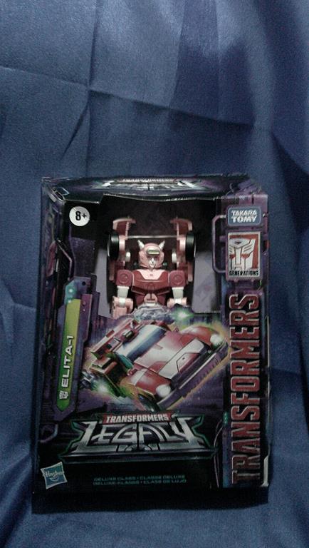 (image for) 2022 transformers legacy elita-1 new