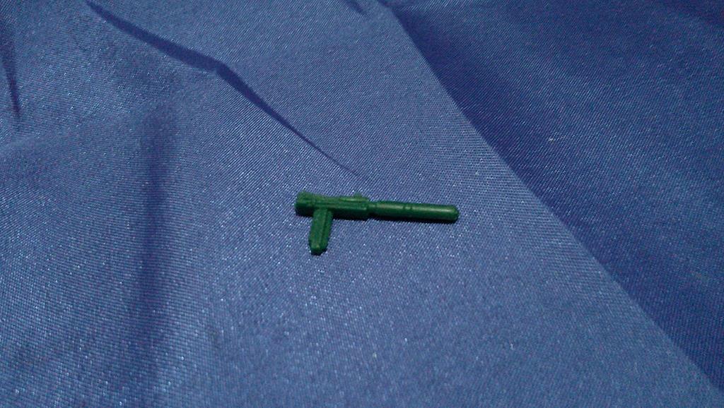 (image for) 1984 green mutt pistol