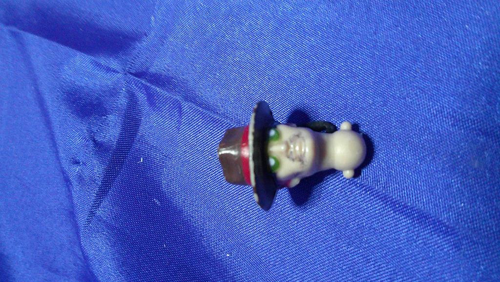 (image for) 1986 corps jones head