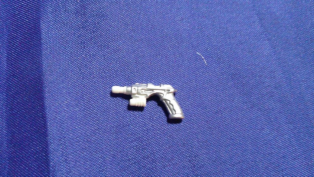 2009 snake eyes v33 pistol (image for) 2009 snake eyes v33 pistol