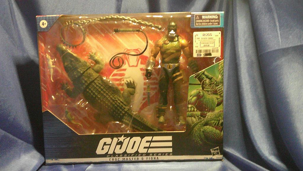 (image for) Classifieds croc master and fiona #38 mip