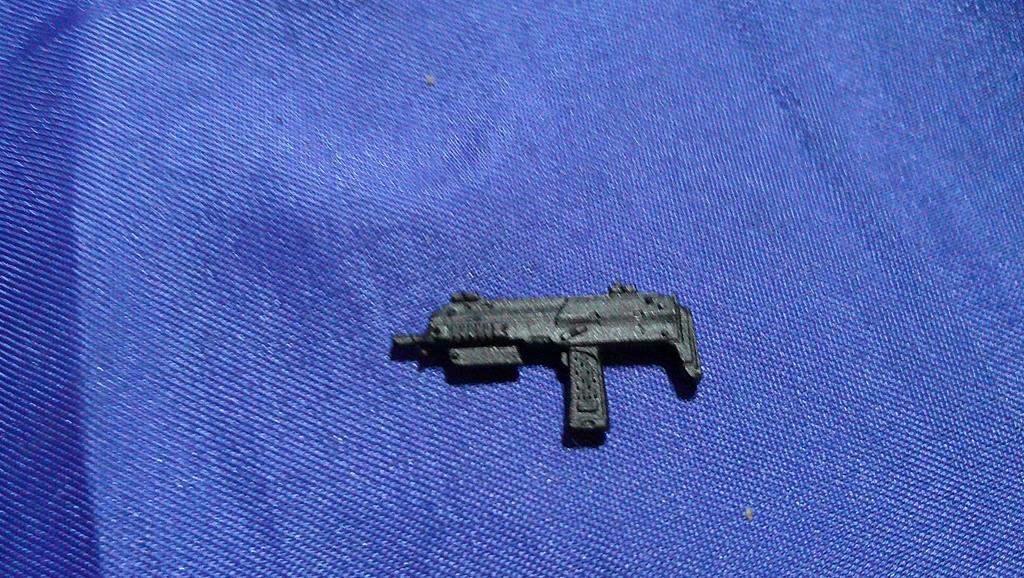 (image for) 2009 pit commando gun