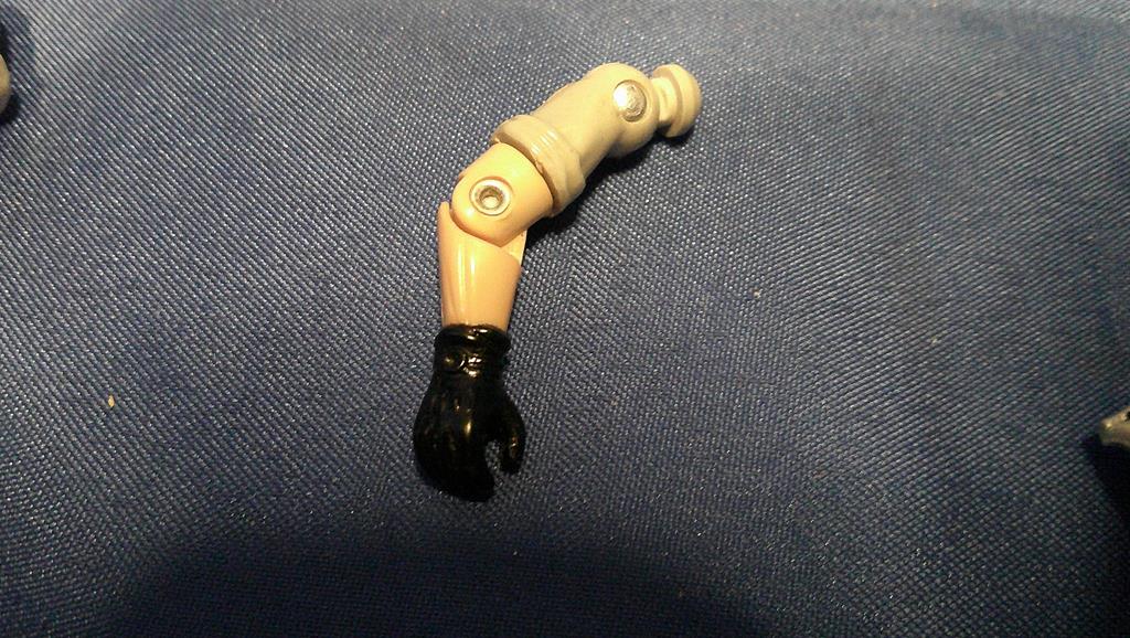 (image for) 1986 mainframe right arm