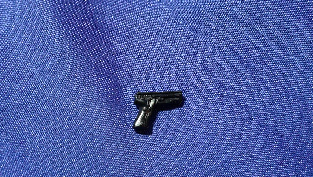 (image for) 2009 night adder pistol